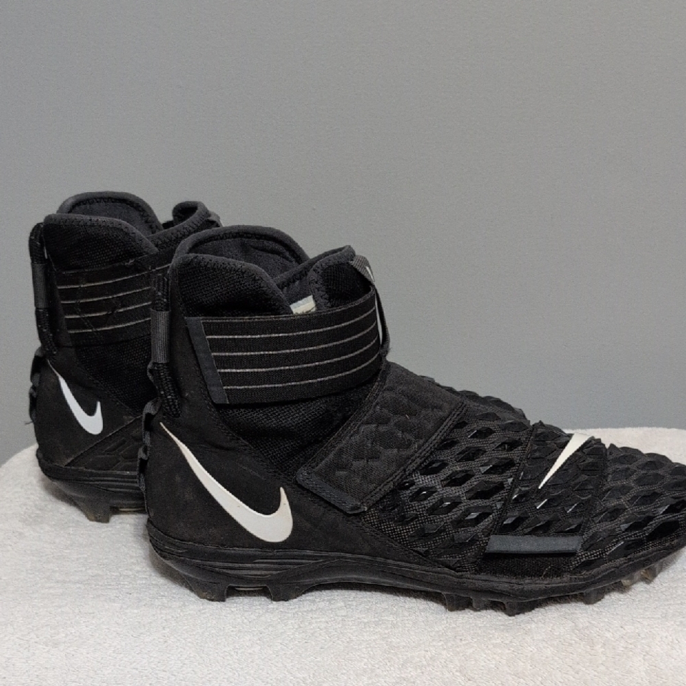 Black and White Nike Force Savage Elite 2 TD Football Cleats Mens 11.5